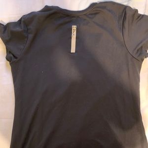 Under armour girls fitness shirt